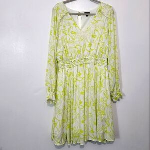 Torrid Size 1 Gauze Dress Green White Floral Long Sleeve Smocked Waist Boho